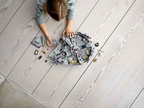 LEGO Star Wars Millennium Falcon 75257